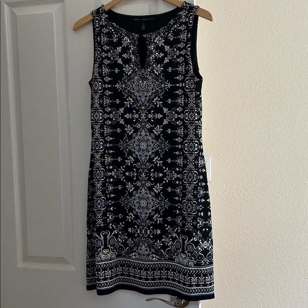 💙🖤 White House Black Market Blue/Black Embellished Sleeveless Dress